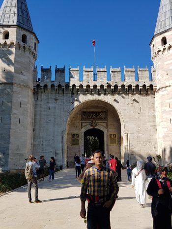 Best Places to Visit in Istanbul, Turkey | Taksim Square, Sultanahmet Square, Blue Mosque, Hagia Sophia, Topkapi Palace, Golden Horn, Galata Tower, Grand Bazaar, Spice Bazaar