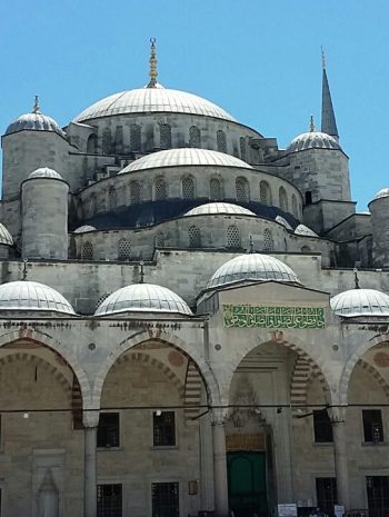 History and Details of The Blue Mosque or Sultan Ahmed Mosque in Istanbul Turkey