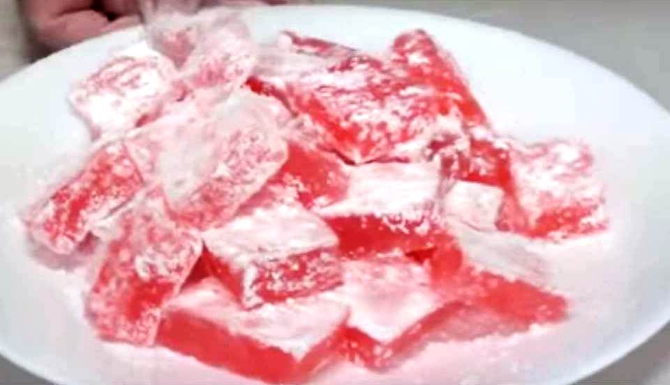 Turkish delight recipe, how to make Turkish delight, homemade sweets, Turkish dessert, step by step recipe, cooking at home, traditional Turkish recipes, Middle Eastern desserts, easy dessert recipe, travel and food, Turkish cuisine, homemade lokum, food blog, cooking guide, sweet treats, Turkish culture